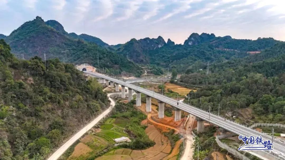 1744595950160364.jpg 640 (1).jpg